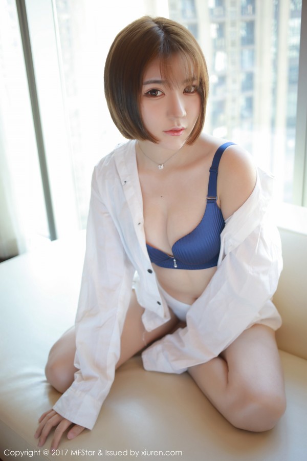 MFStar 模范学院 Vol.089 冷不丁萝莉户外诱惑爆乳小美眉