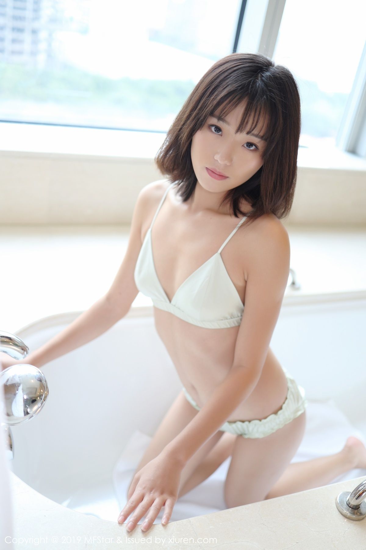 模范学院 [MFStar] 2019.11.13 VOL.229 Baileys 香儿