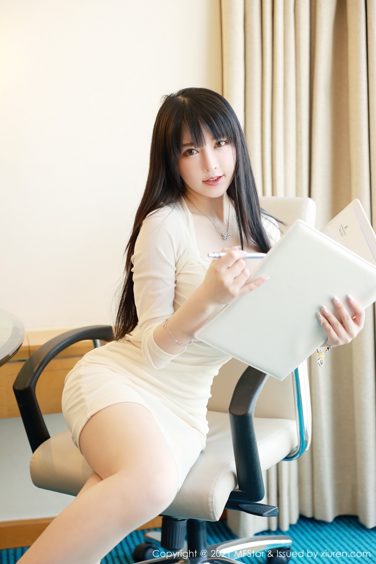 模范学院 [MFStar] 2021.03.22 VOL.472 玉兔miki